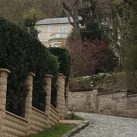 La Source De Bougival