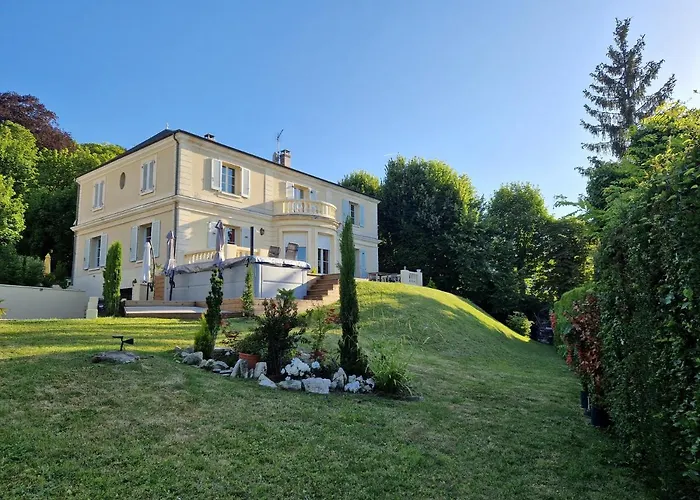 La Source De * Bougival